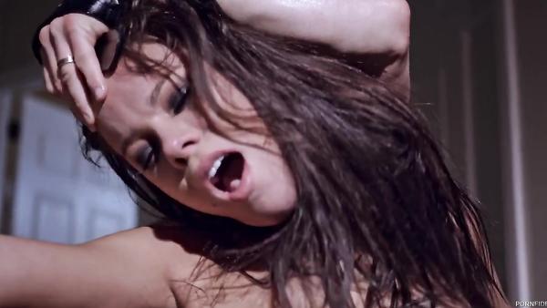 Free slut Peta for your cock. Come closer and fuck