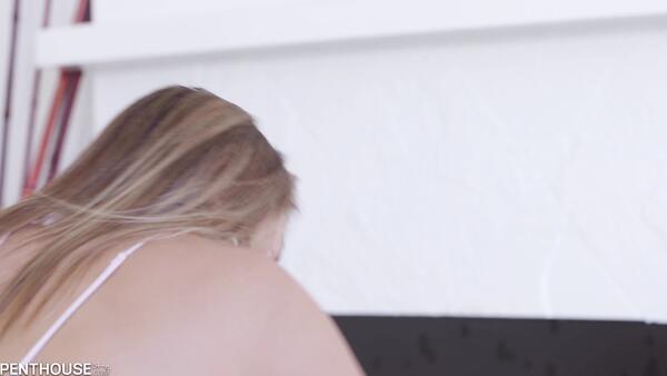 Bearded Tommy Fucks Fat Pussy And Films Homemade Porn