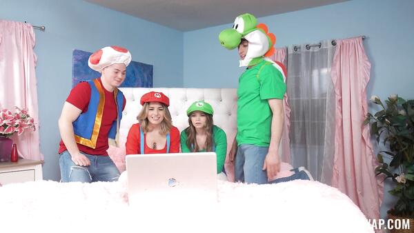 Females Mario And Luigi Need Their Wet Pipes Cleaned By Toads